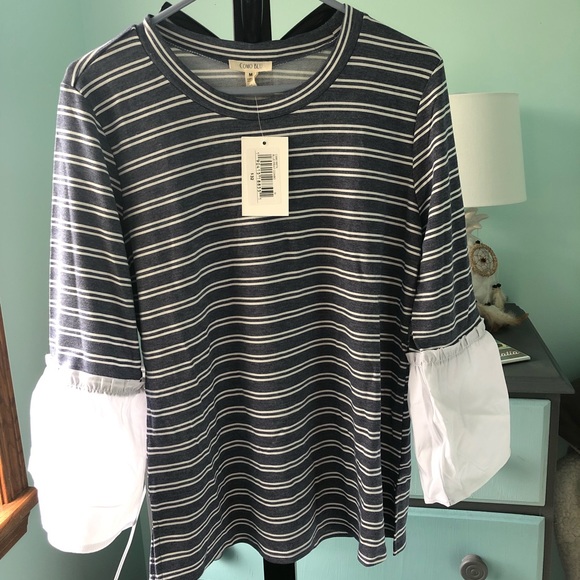 Striped shirt w/ bell sleeves blue and white M L - Picture 1 of 6
